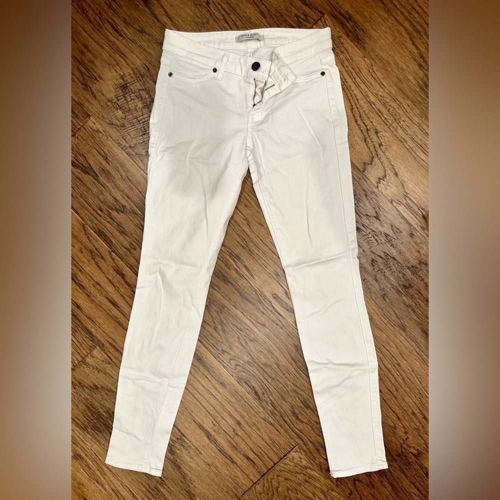 Rich & Skinny size 26 white skinny jeans